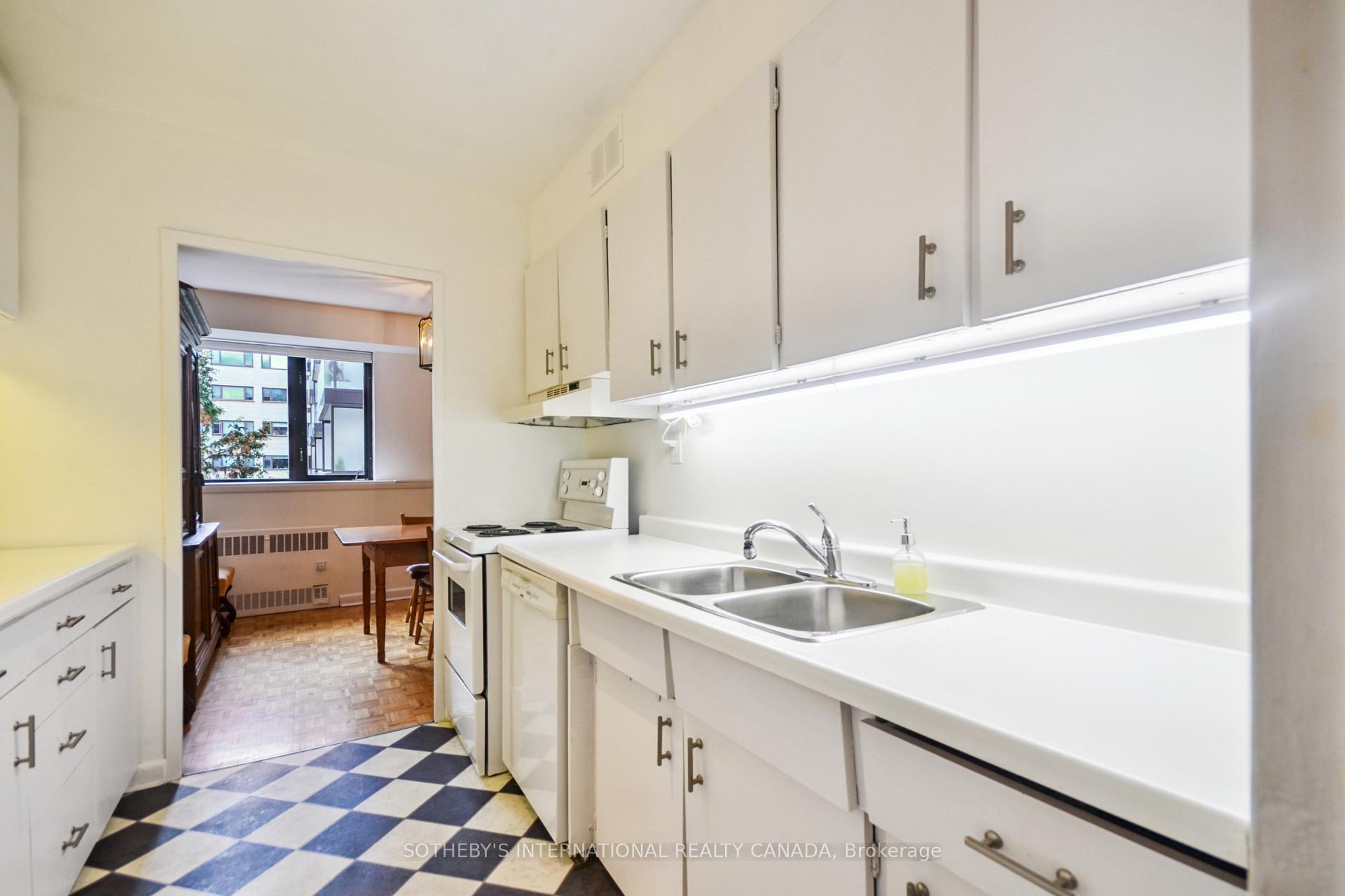 120 Rosedale Valley Road 512