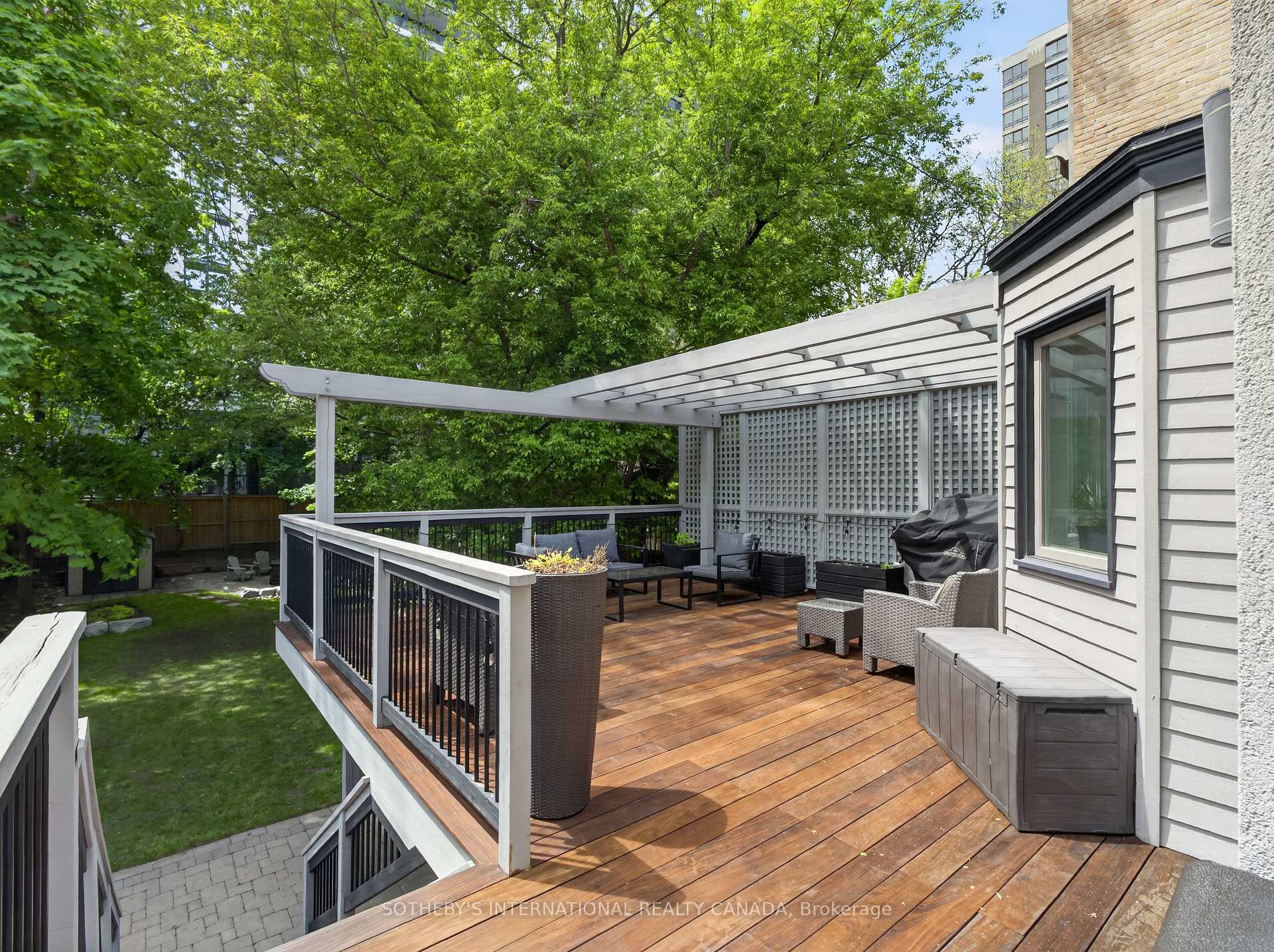 70 Oriole Road