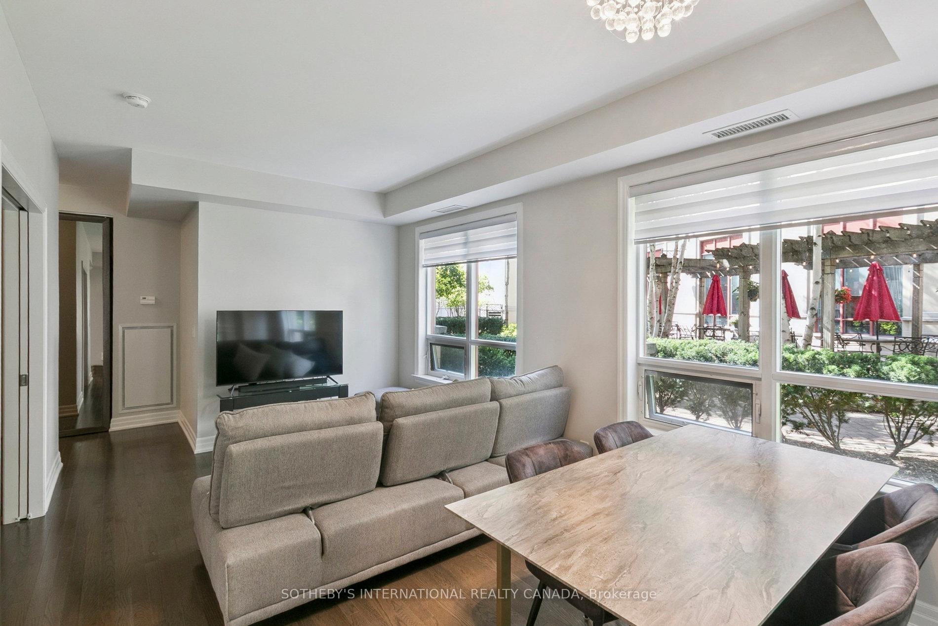 15 Rean Drive 102