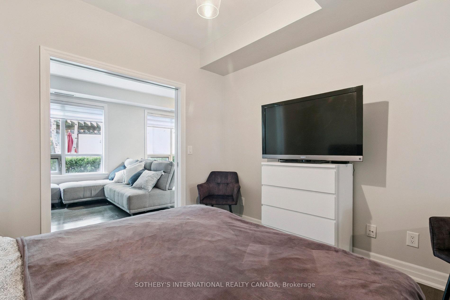 15 Rean Drive 102