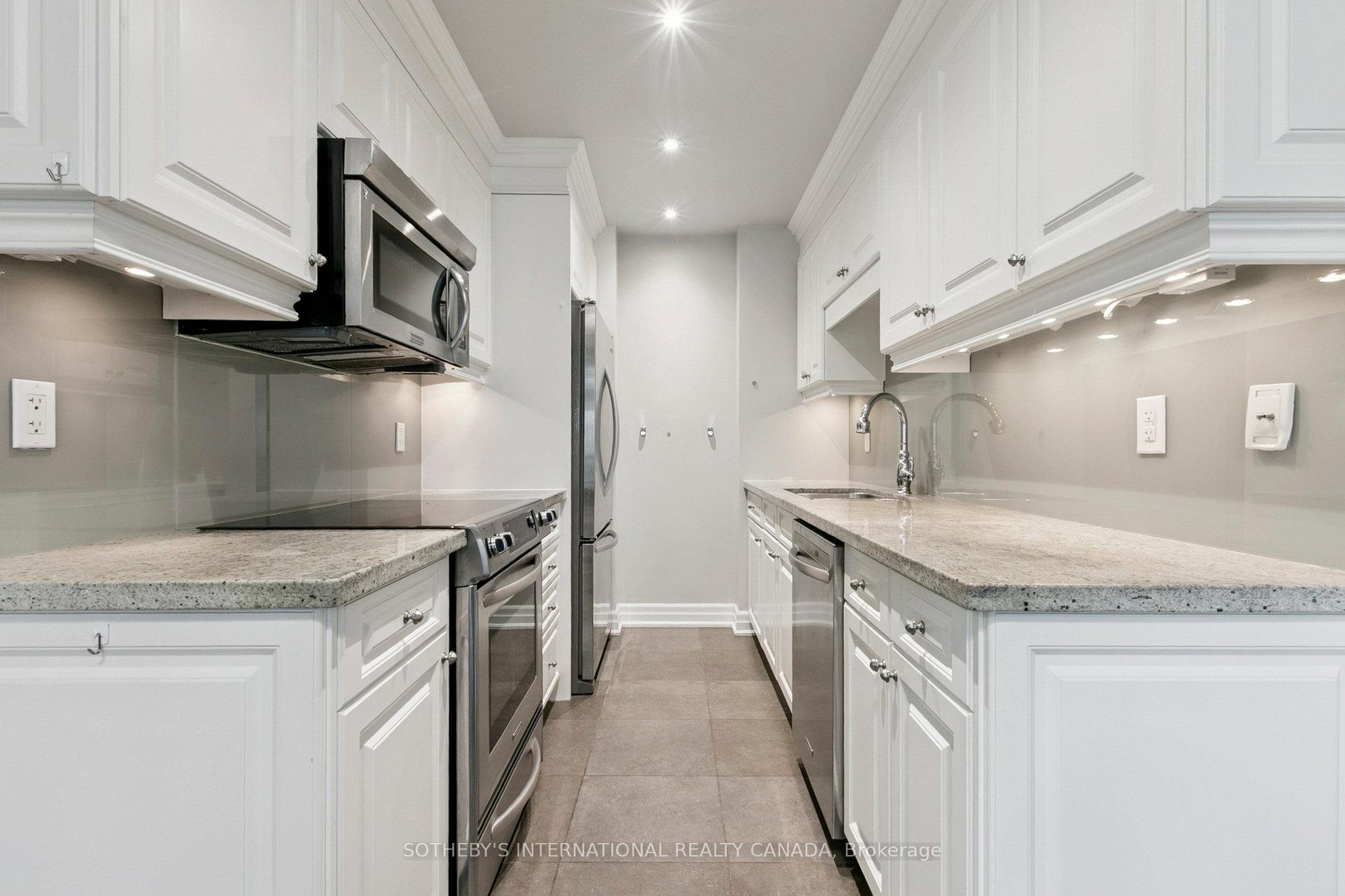 15 Rean Drive 102
