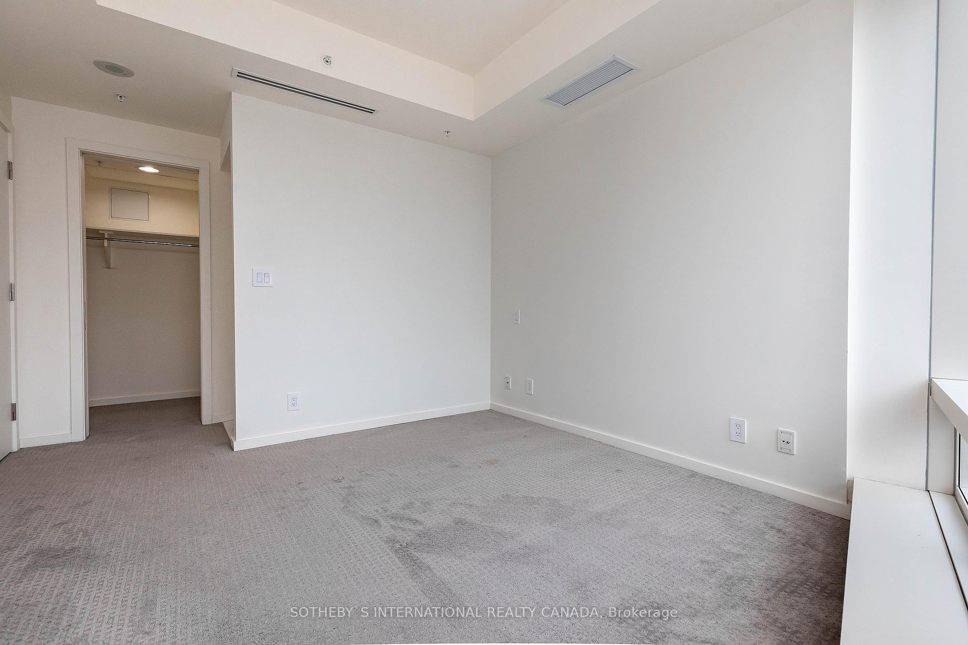 180 University Avenue 3002