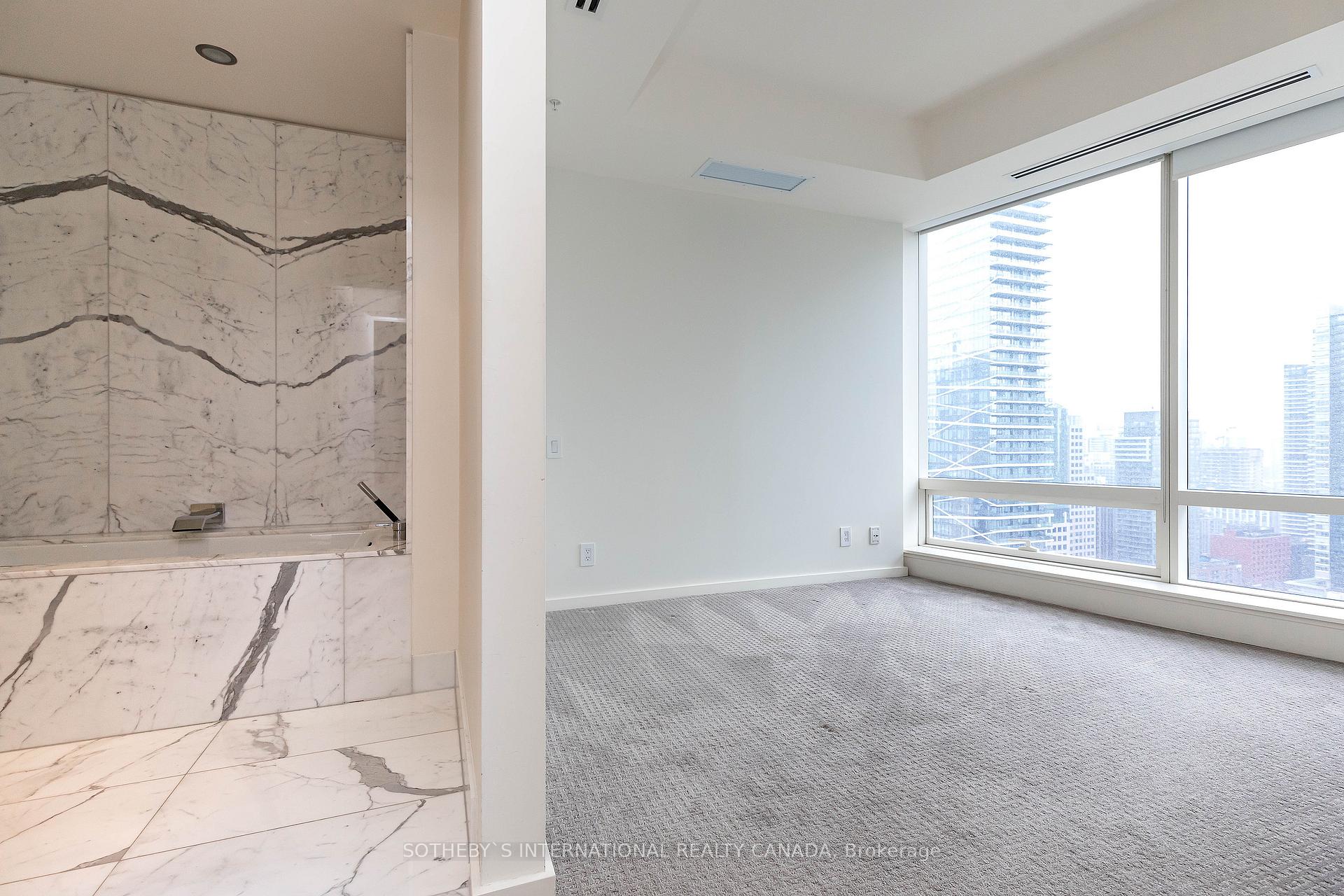 180 University Avenue 3002