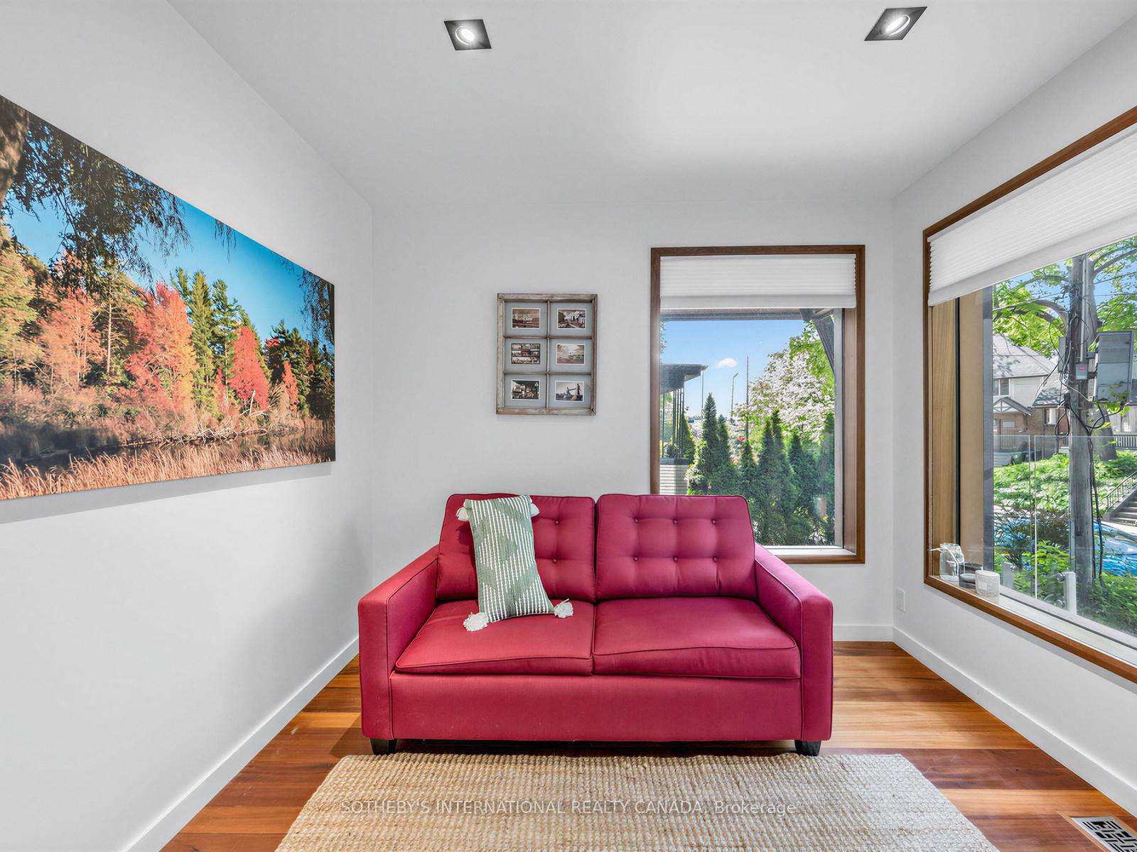30 Regal Road