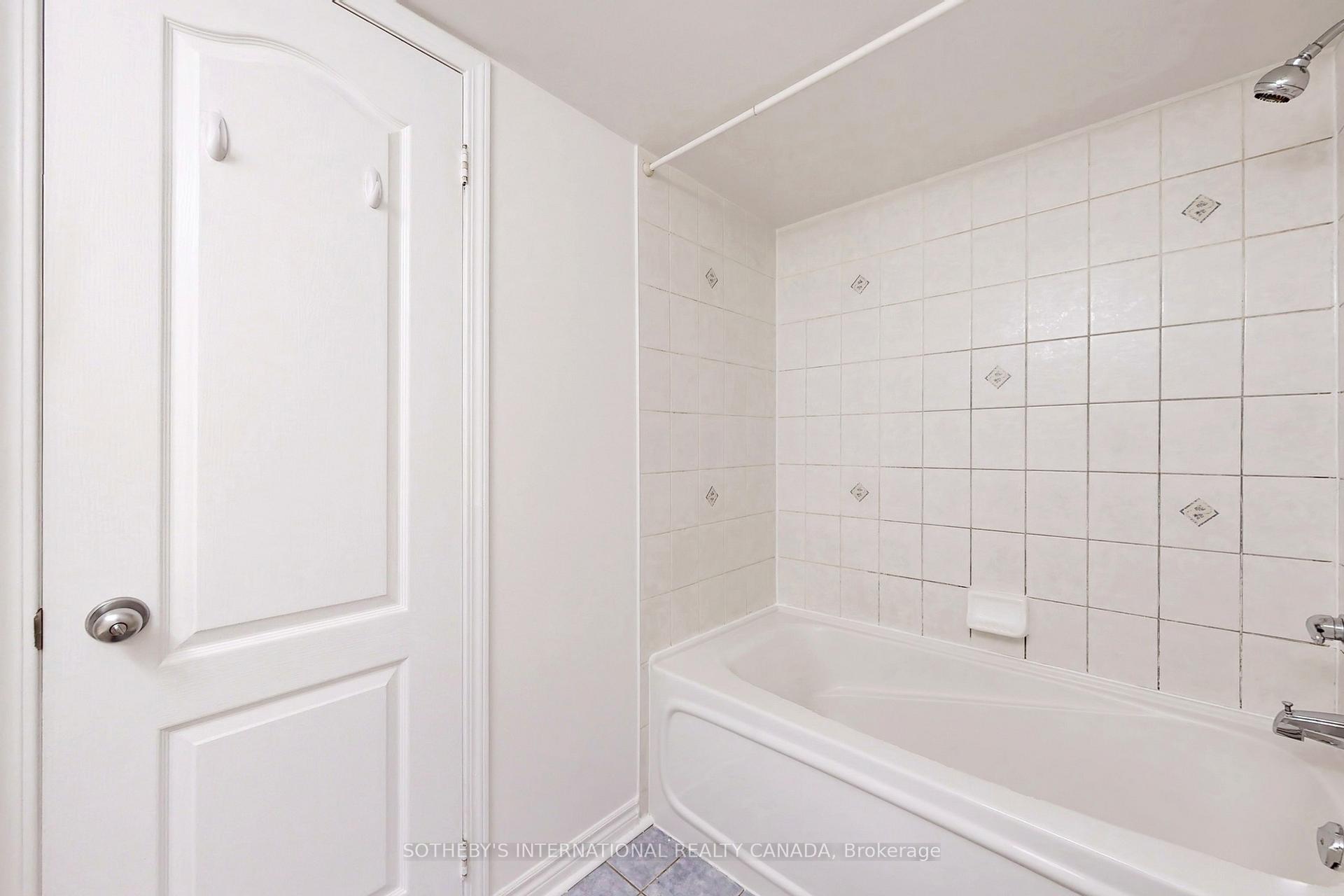 2 Rean Drive 1310