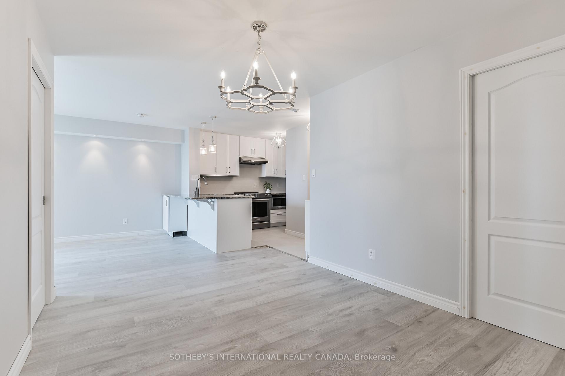 323 Richmond Street E 1208