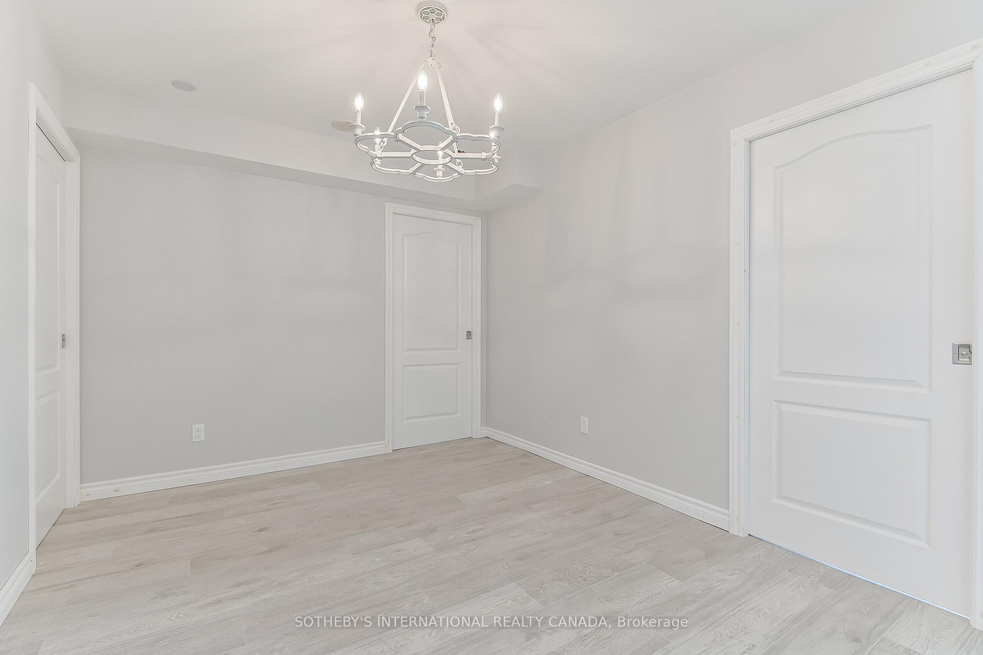 323 Richmond Street E 1208