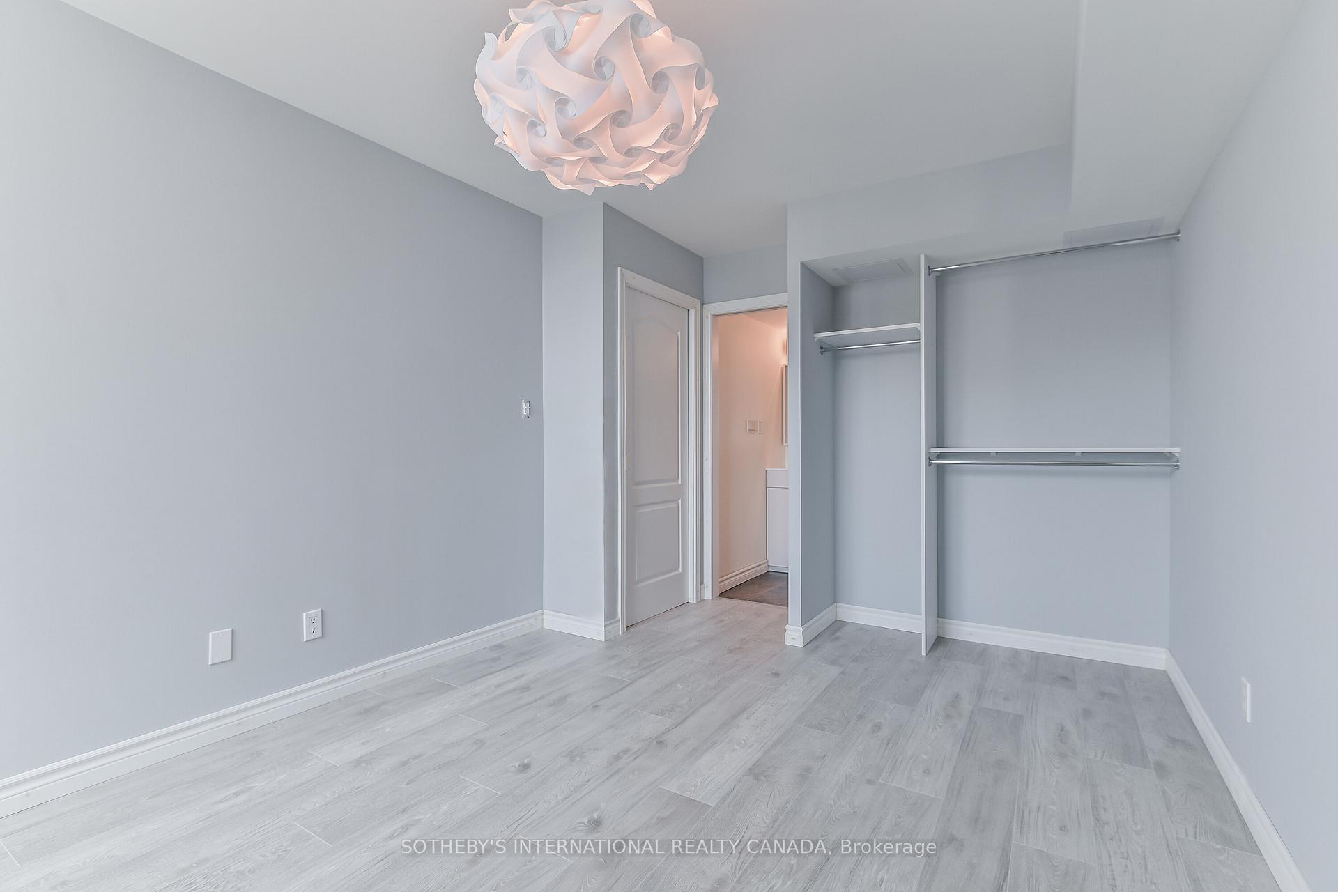 323 Richmond Street E 1208
