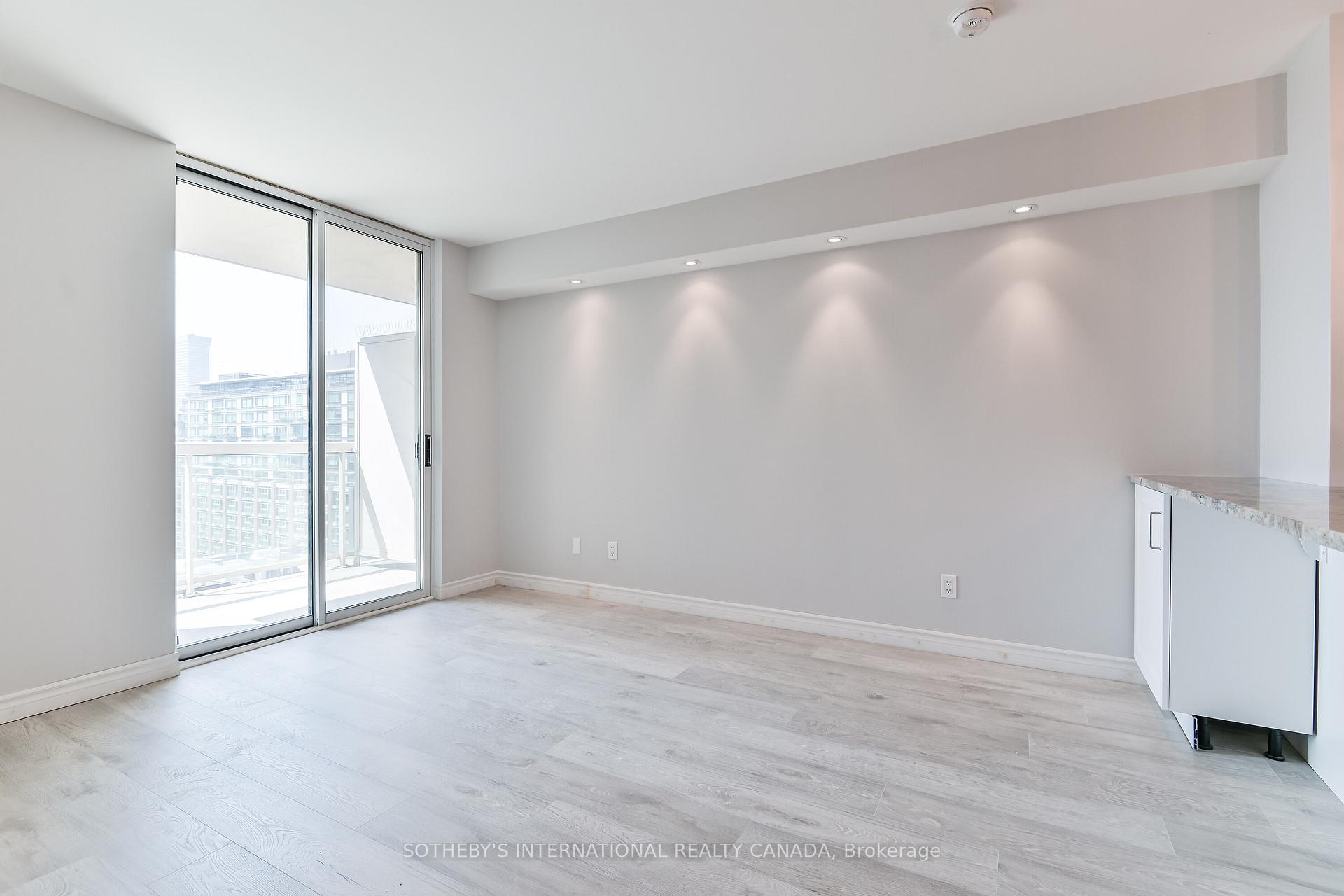 323 Richmond Street E 1208