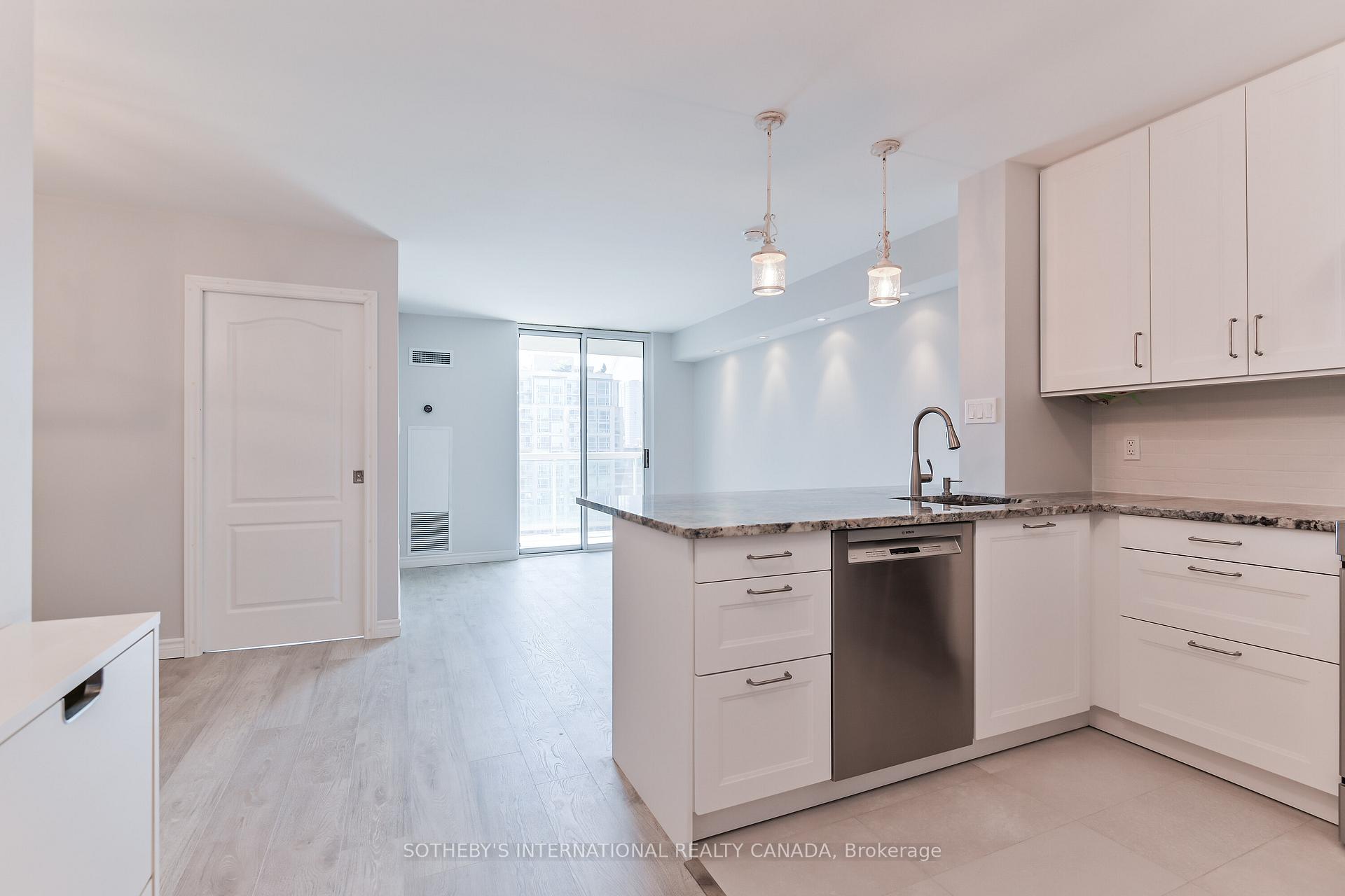 323 Richmond Street E 1208