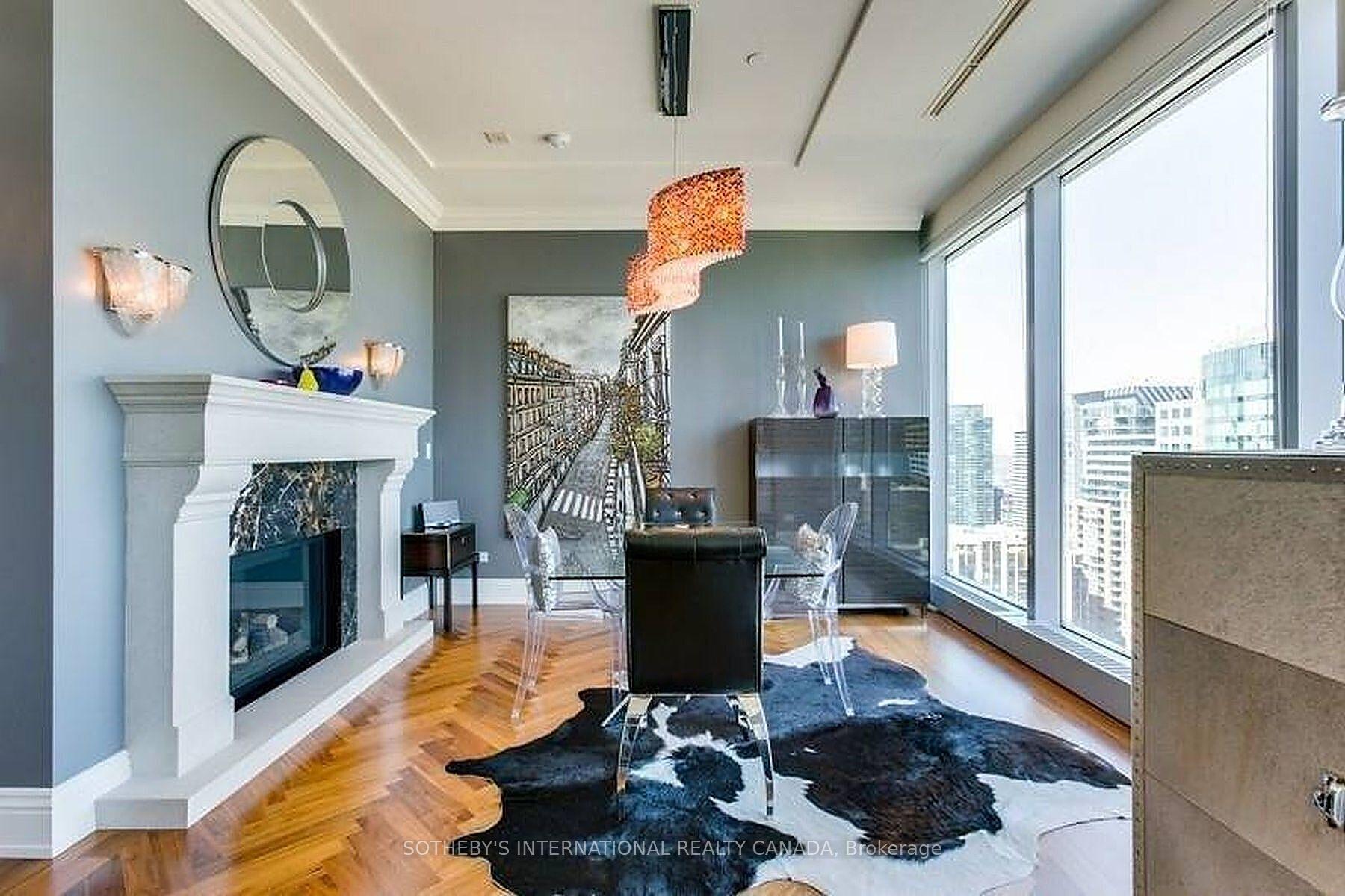 183 Wellington Street W 2602