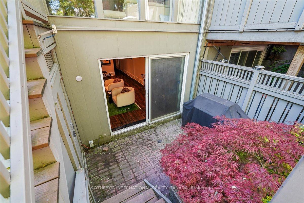 9 Rose Avenue