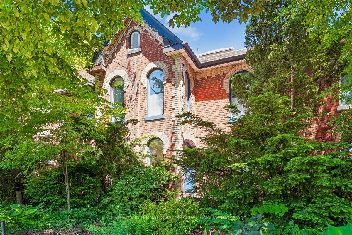 9 Rose Avenue