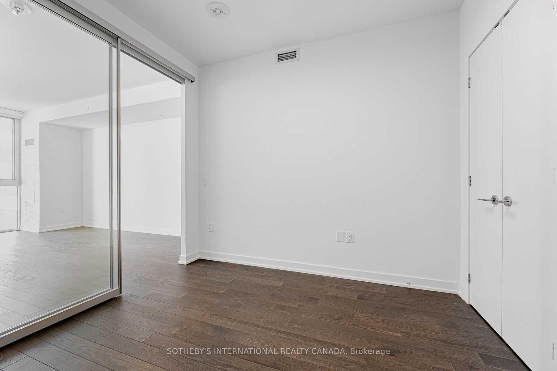 357 King Street W 806