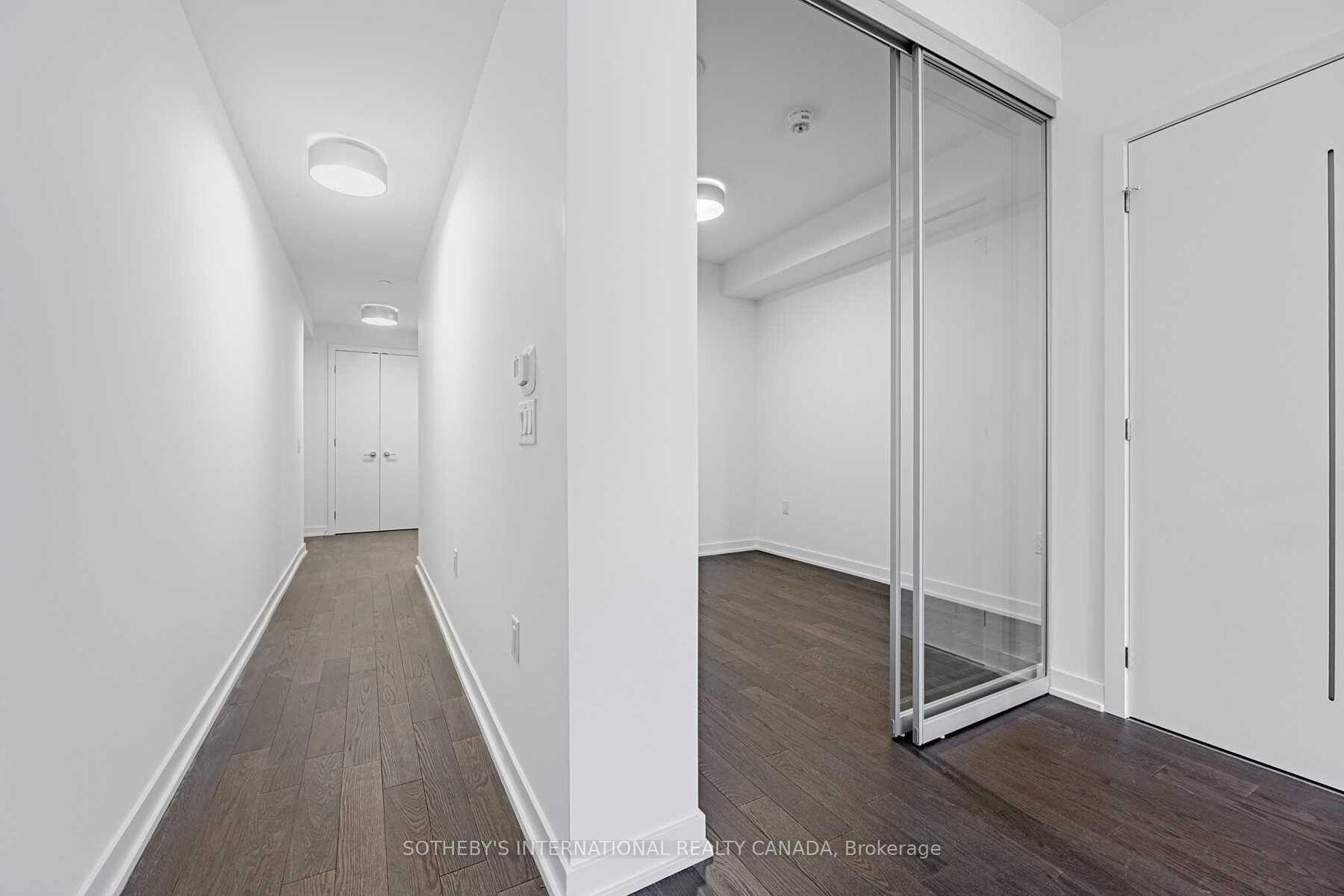 357 King Street W 806