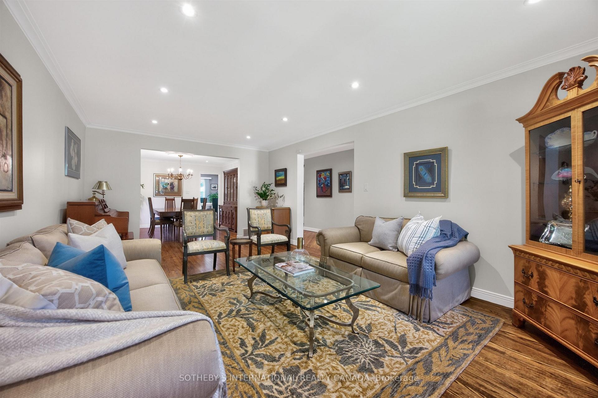 25 Gossamer Avenue