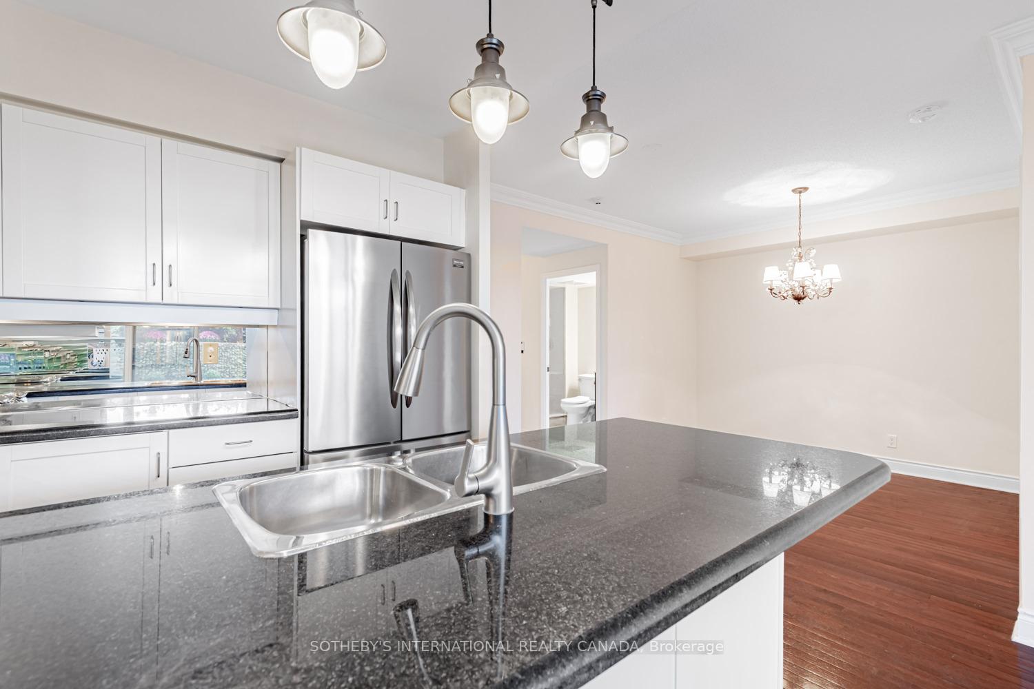 10 Delisle Avenue 327