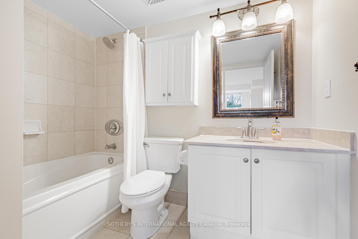 10 Delisle Avenue 327