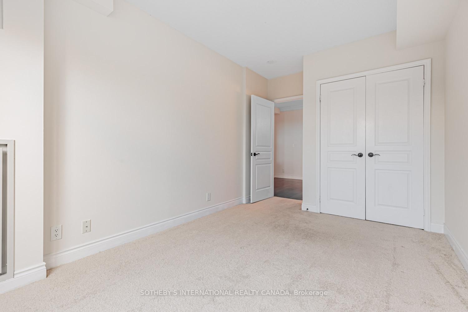 10 Delisle Avenue 327