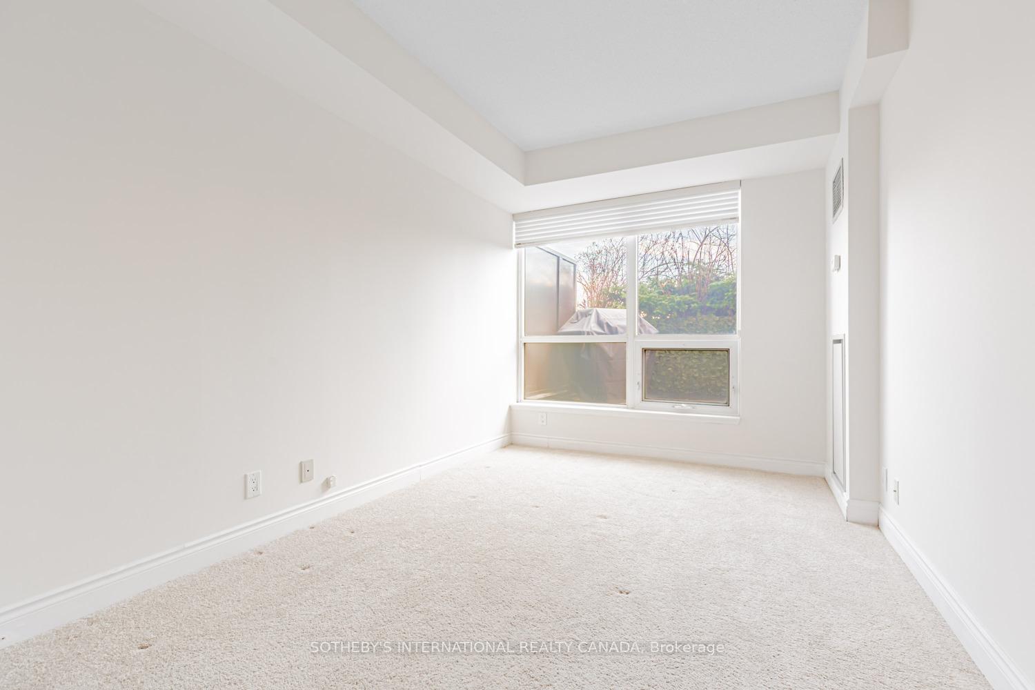 10 Delisle Avenue 327