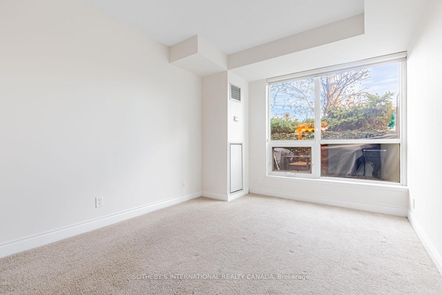 10 Delisle Avenue 327