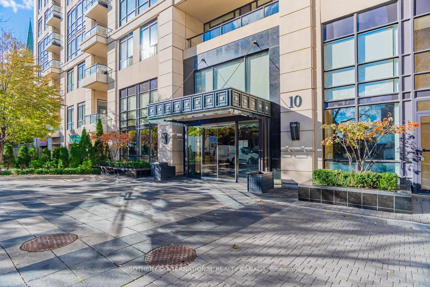 10 Delisle Avenue 327