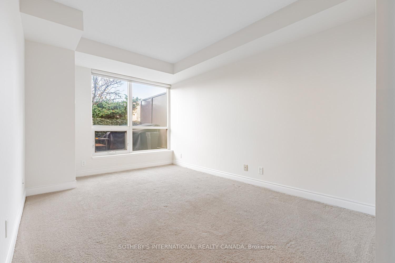 10 Delisle Avenue 327