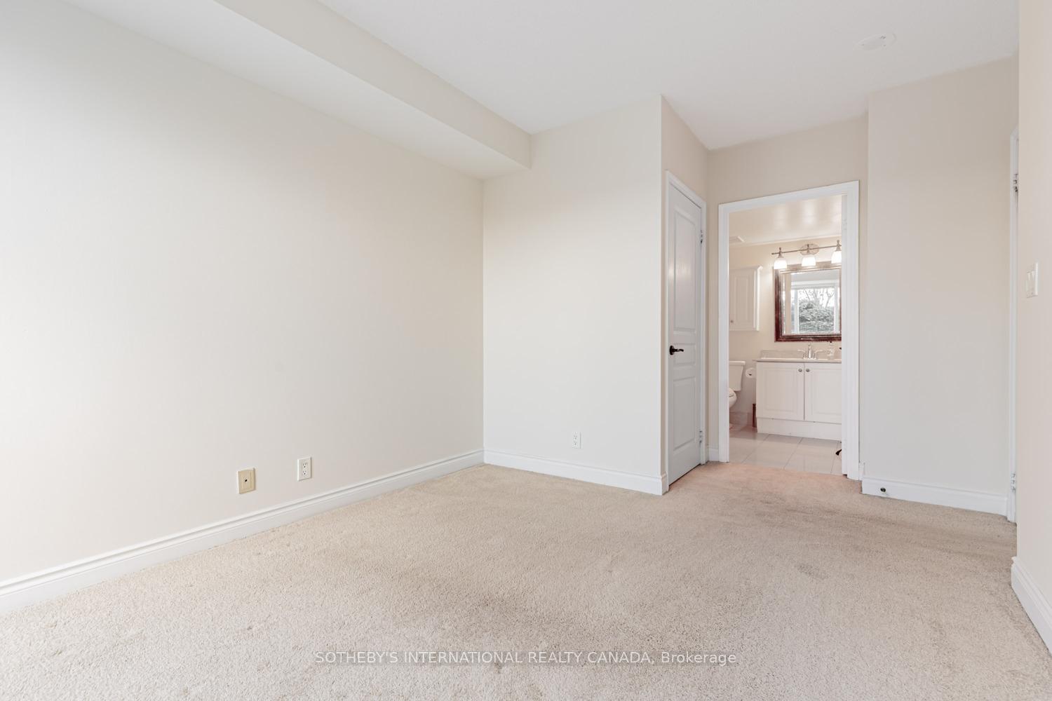 10 Delisle Avenue 327