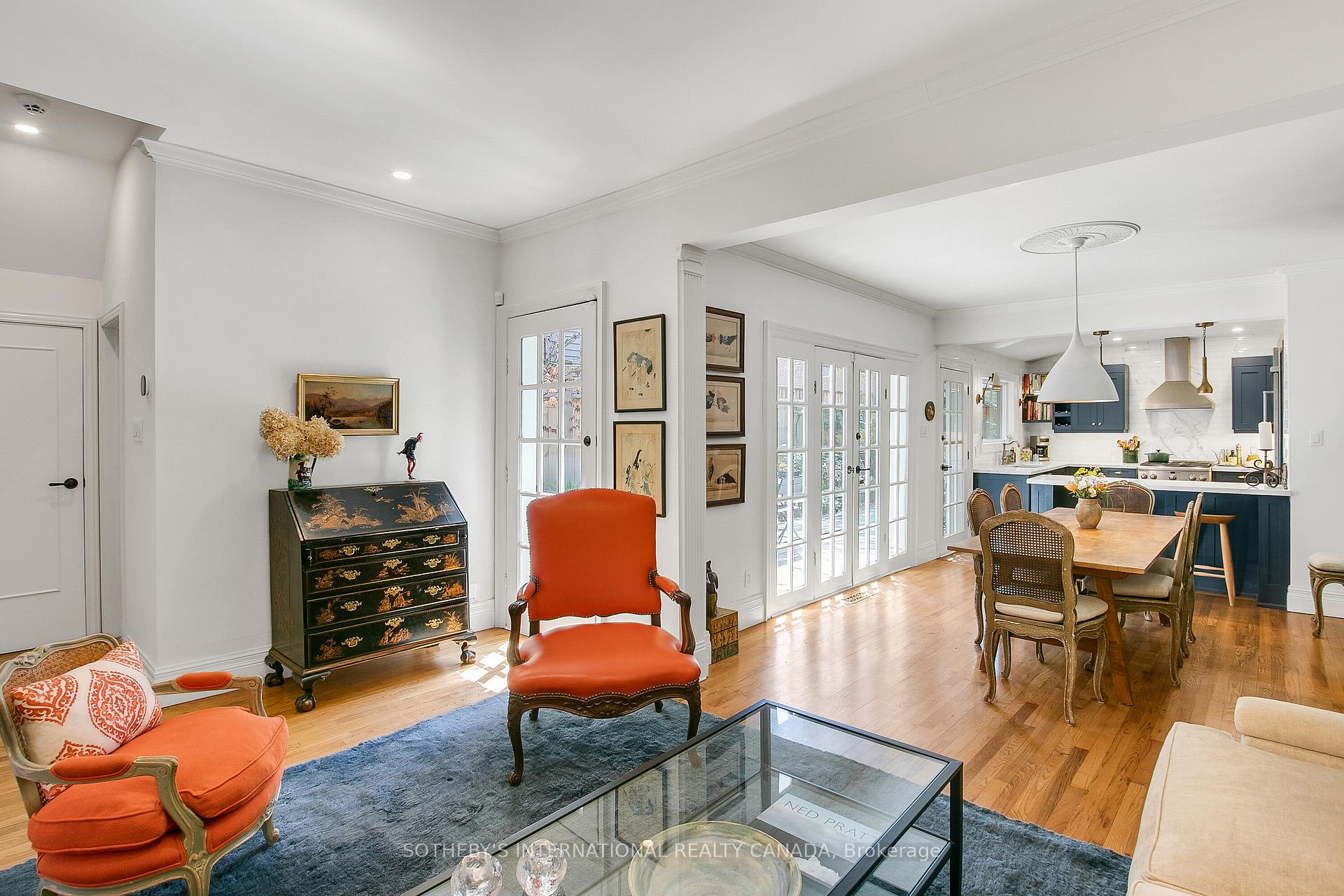6 Bowman Street