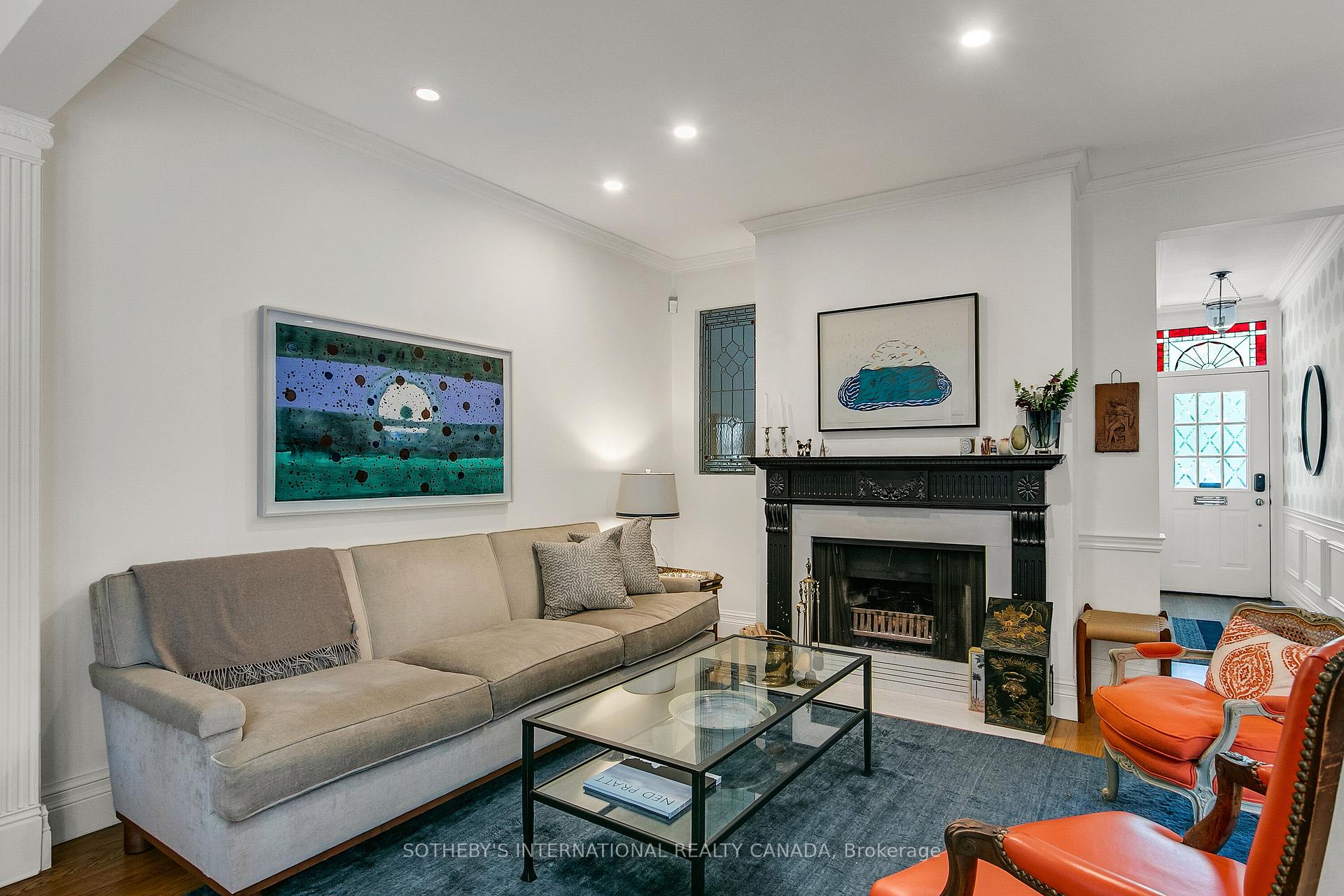 6 Bowman Street