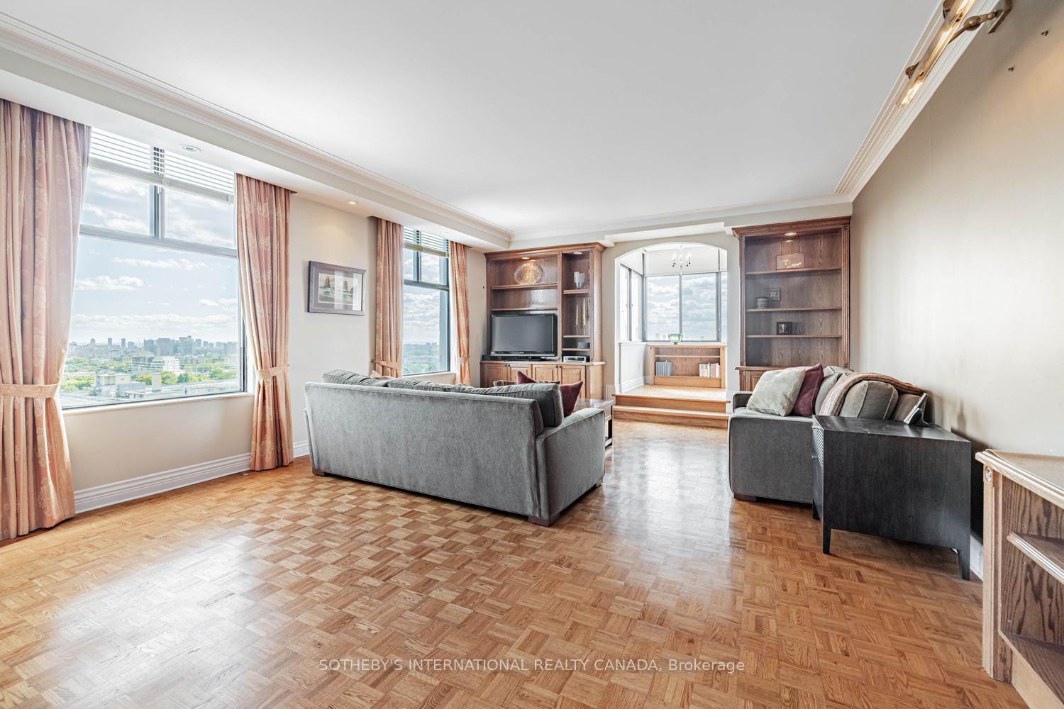 423 Avenue Road 13