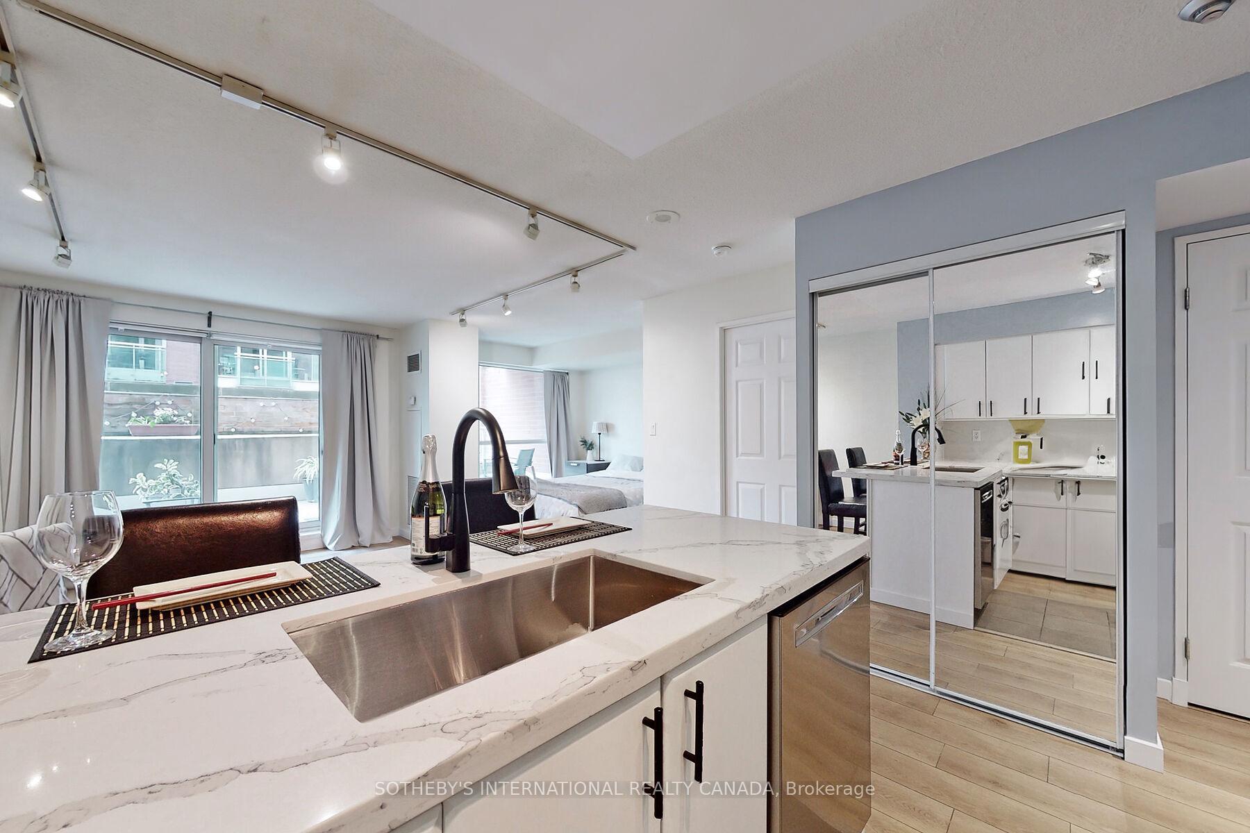230 King Street 410