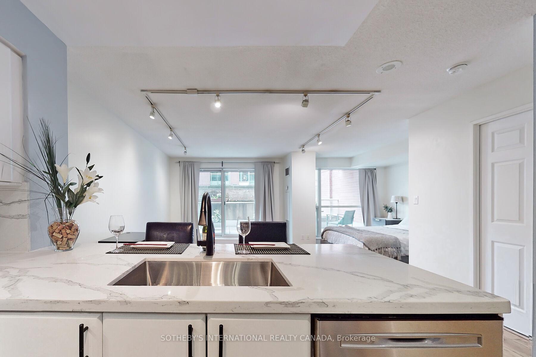 230 King Street 410