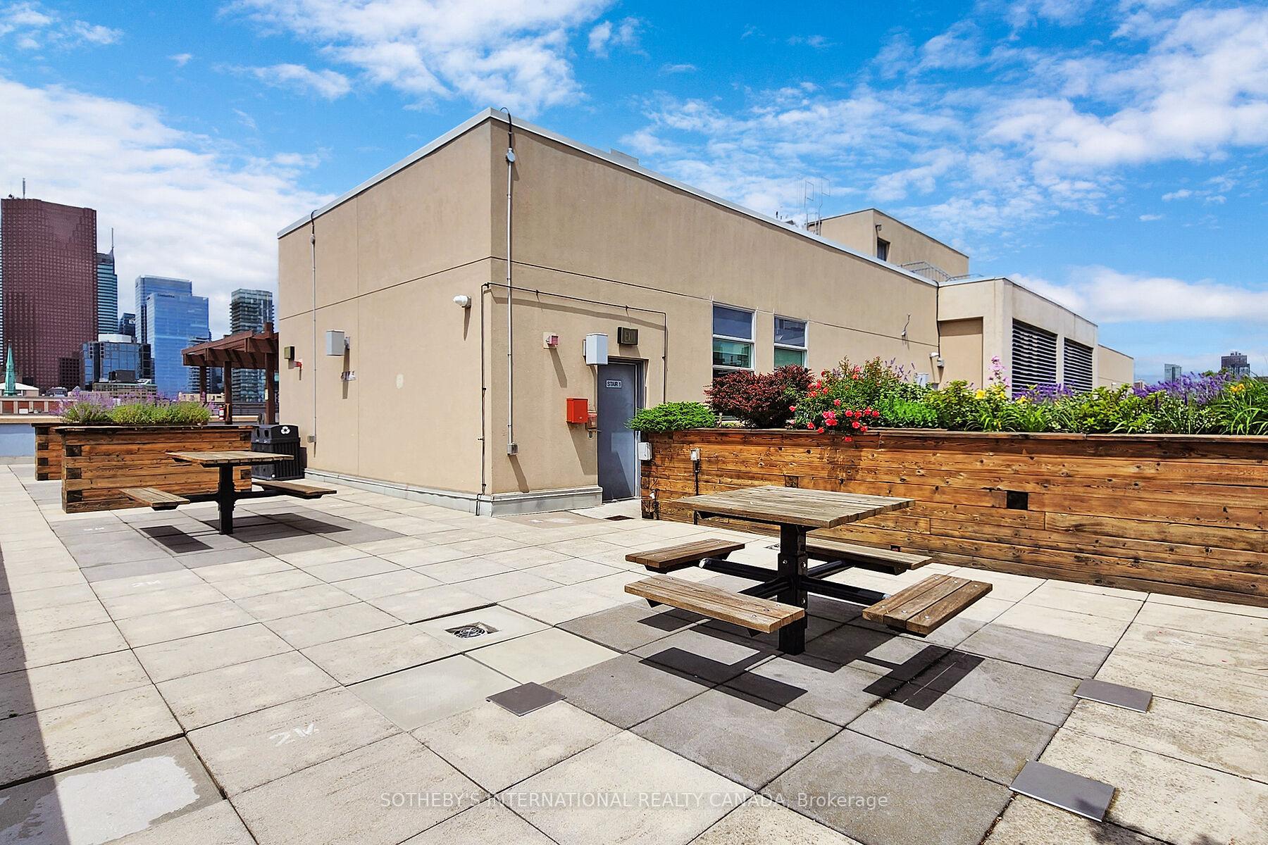 230 King Street 410