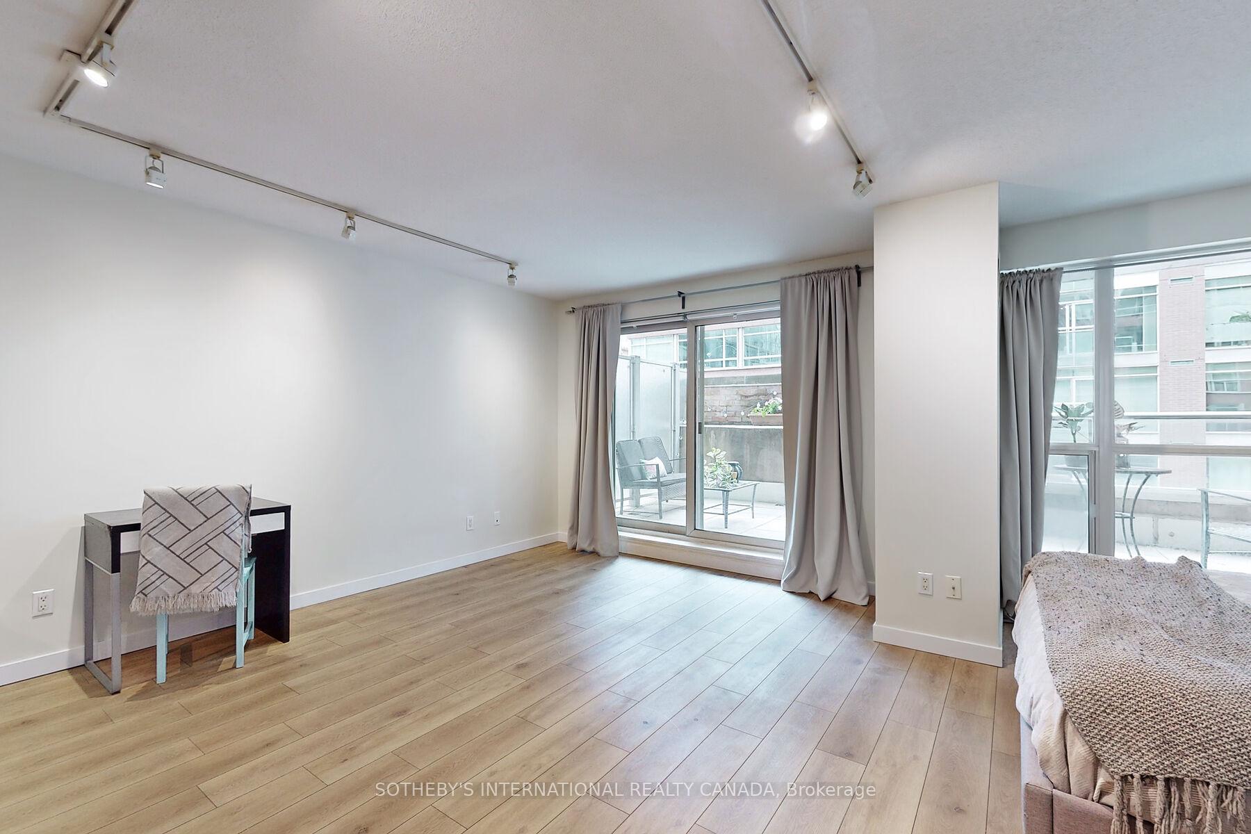 230 King Street 410