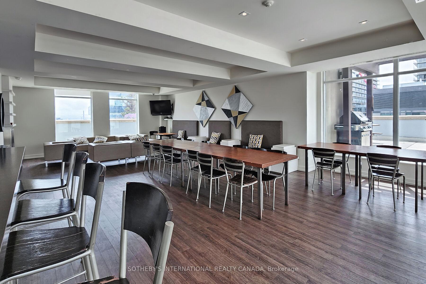 230 King Street 410