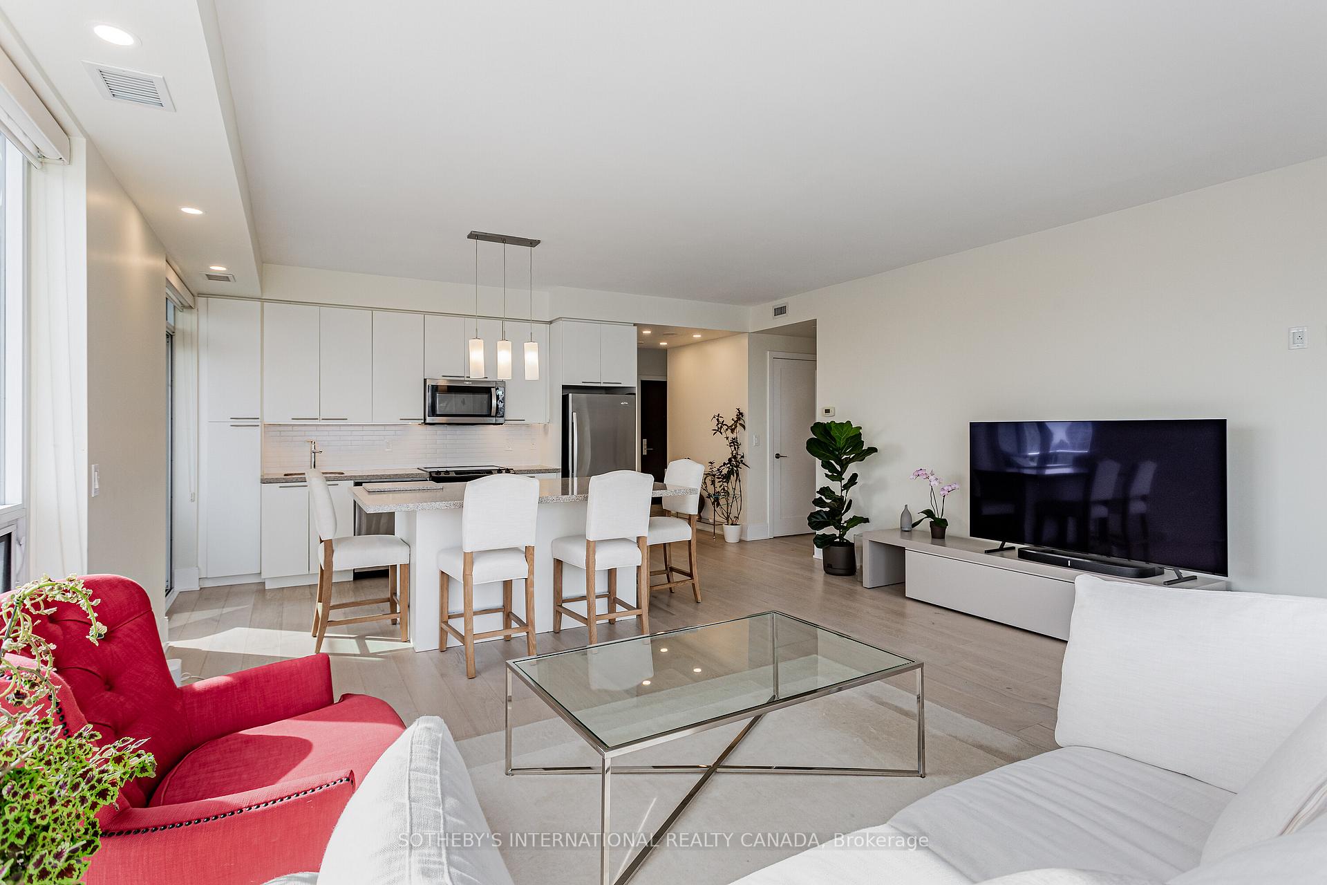 70 Roehampton Avenue 2014