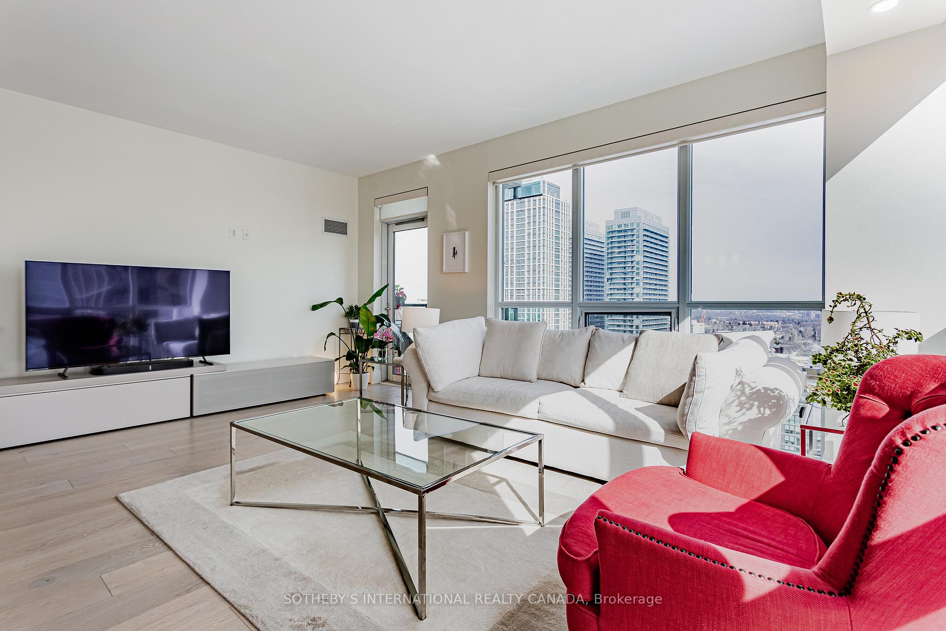 70 Roehampton Avenue 2014