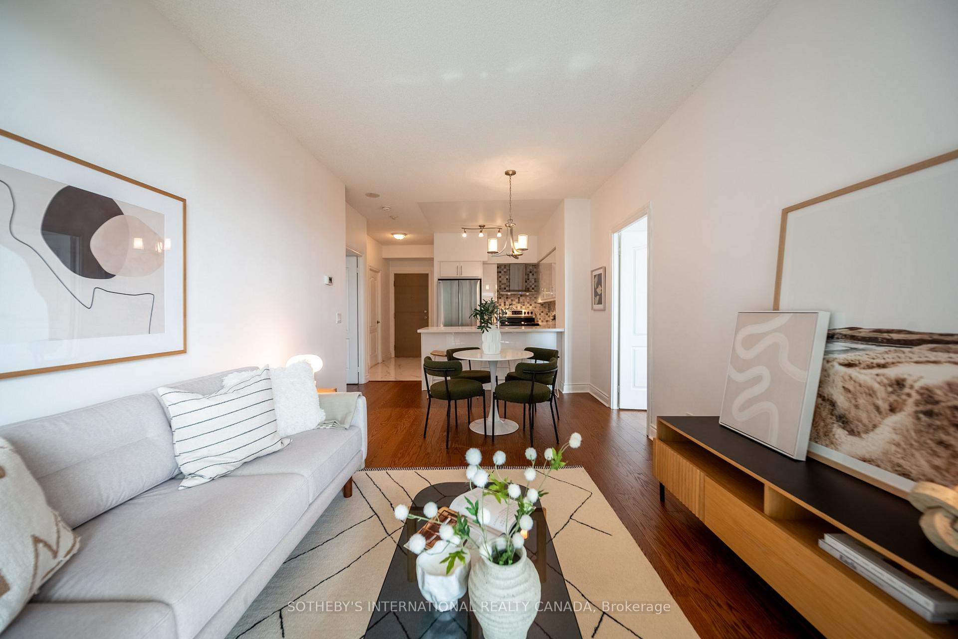 319 Merton Street 809