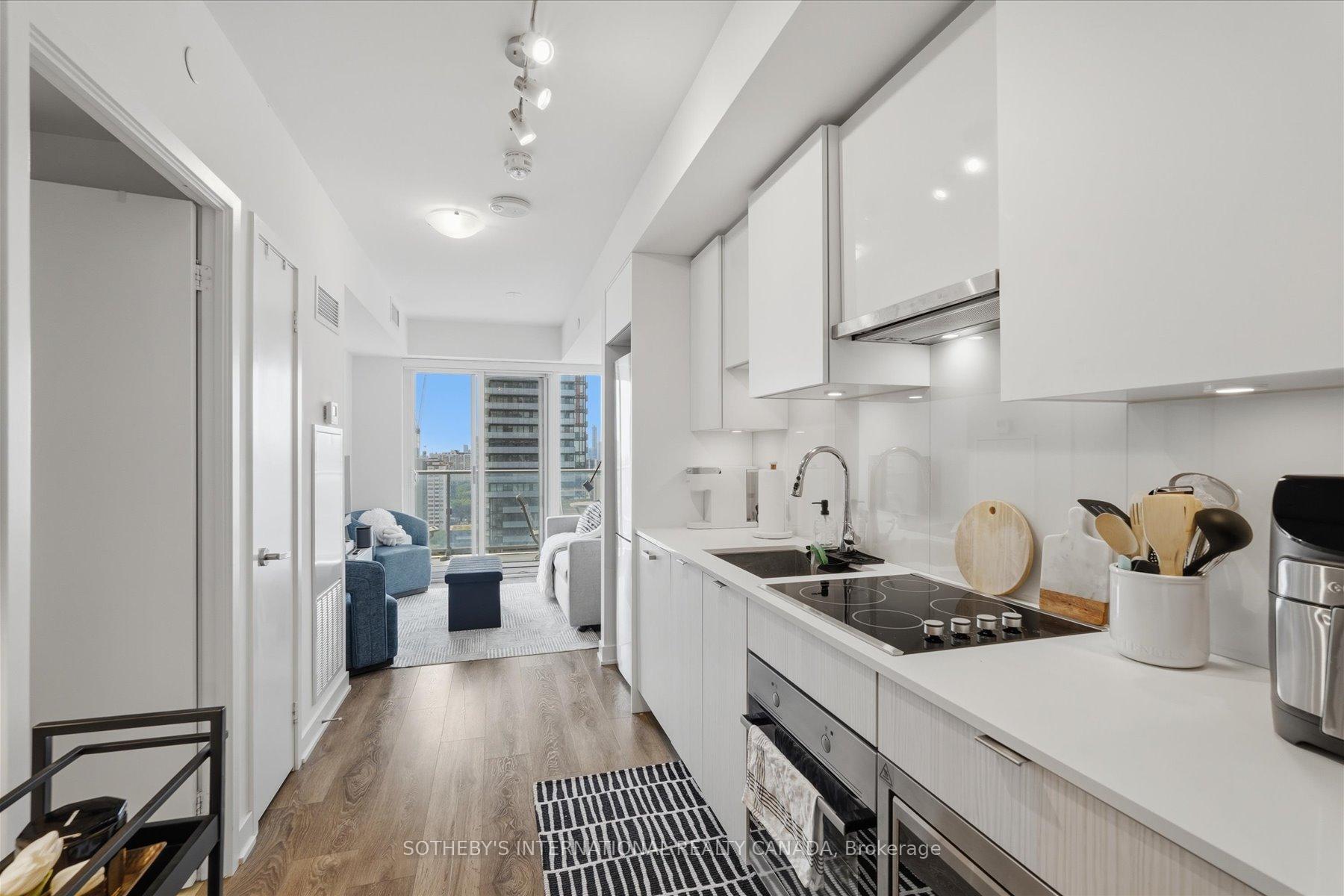 195 Redpath Avenue 2307