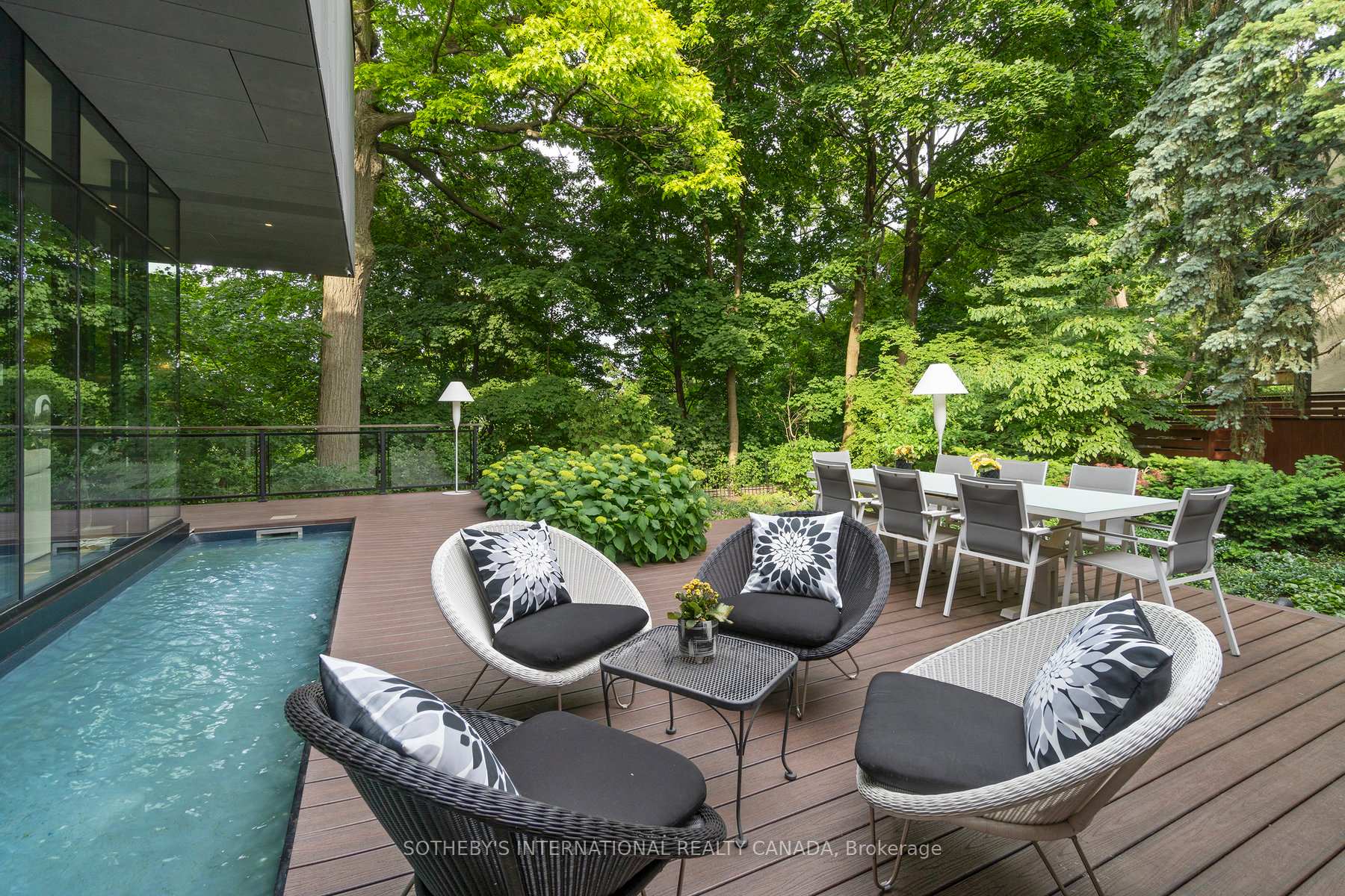 95 Riverview Drive