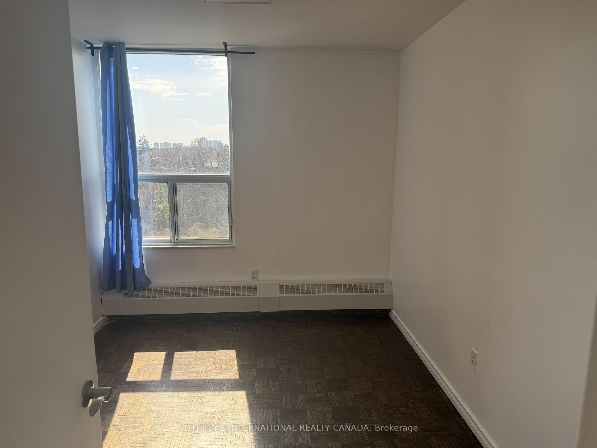 60 Pavane Linkway Way 706