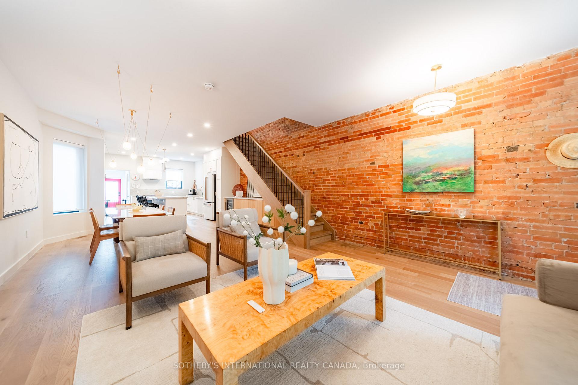 204 Grace Street, Toronto