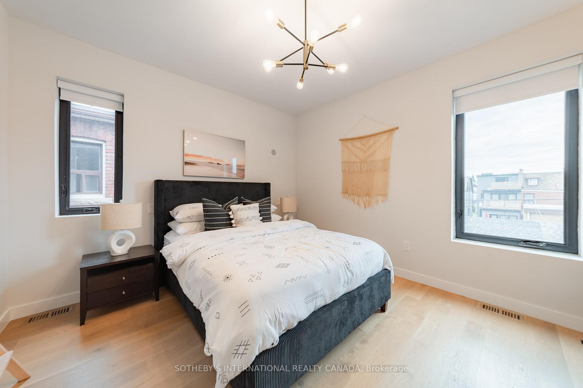 204 Grace Street, Toronto