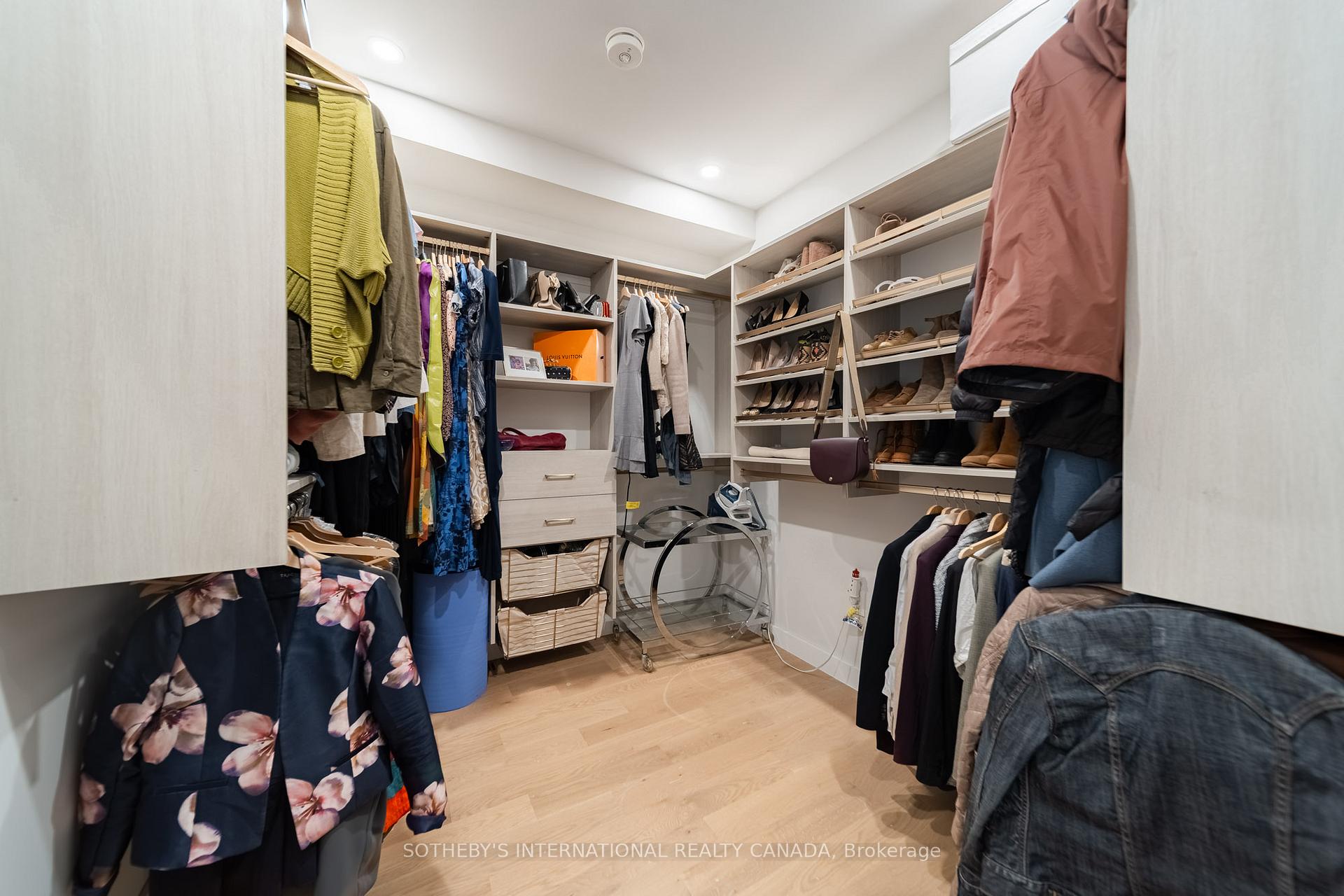 204 Grace Street, Toronto