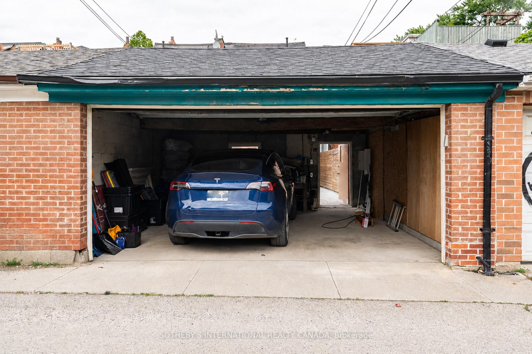 204 Grace Street, Toronto