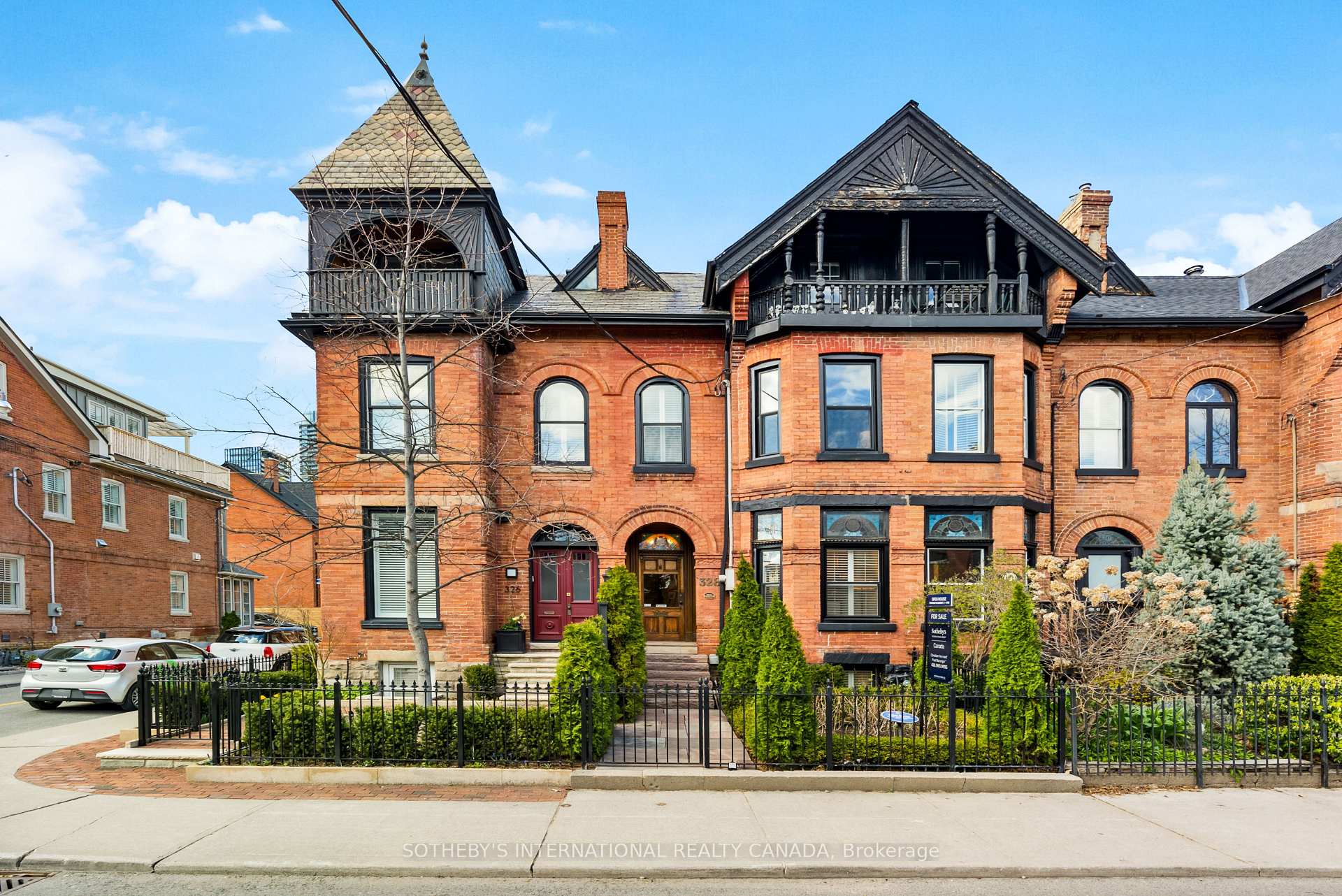 328 Wellesley Street E, Toronto