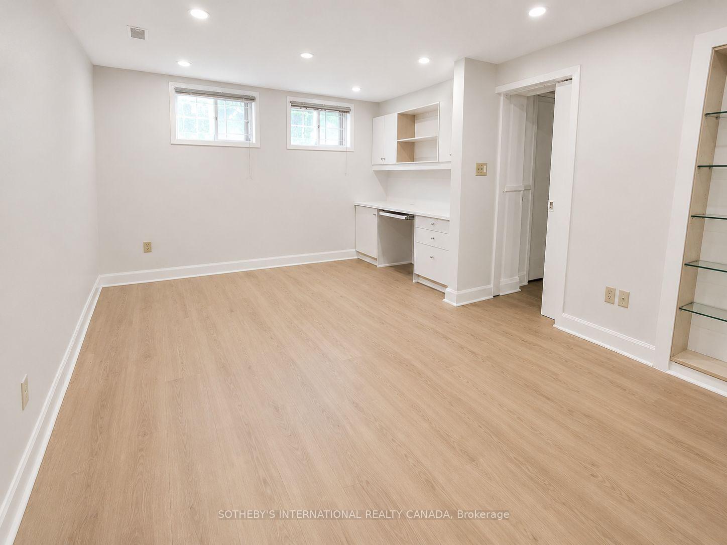 9 Lloydminster Crescent, Toronto