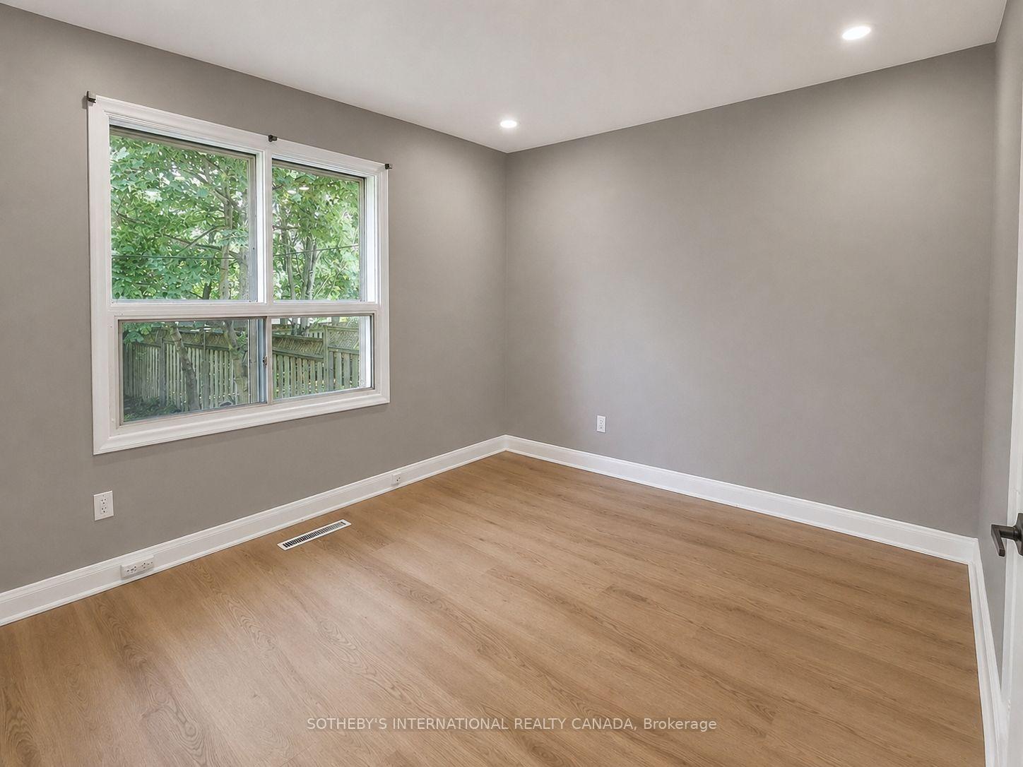 9 Lloydminster Crescent, Toronto