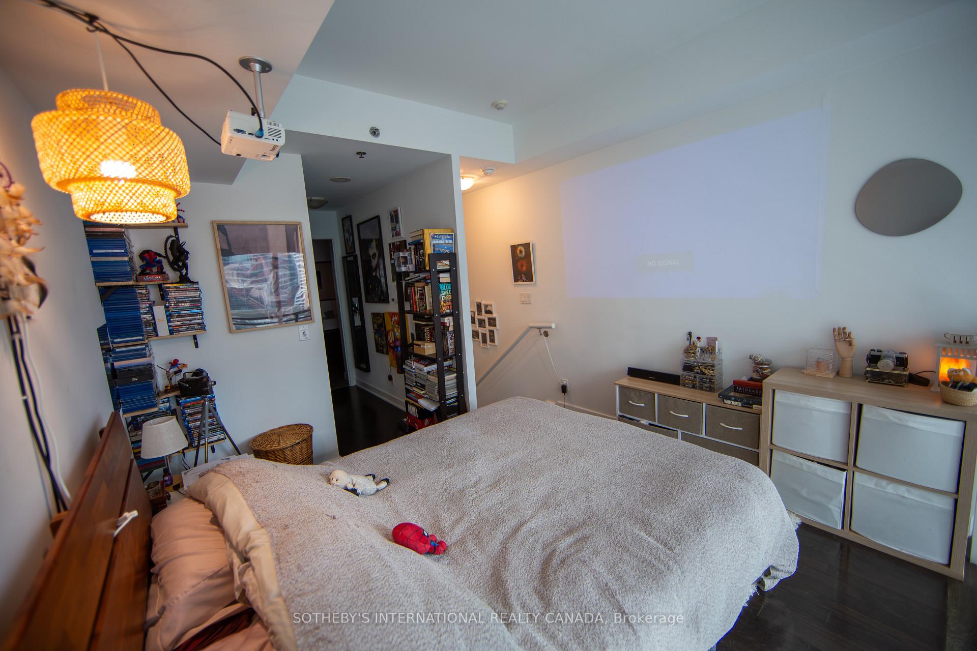 21 Nelson Street LPH 26, Toronto Unit: LPH 26